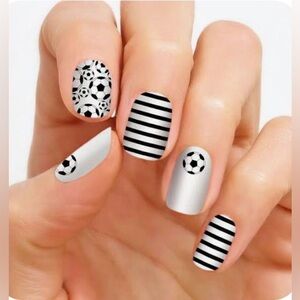 ❤️‍🔥 RARE ❤️‍🔥 Color Street JUST FOR KICKS Soccer Sports Shimmer Black & White